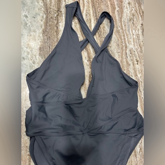 NWT Skims 3x Gunmetal Recycled swim cut out plunge monokini - Picture 3 of 5